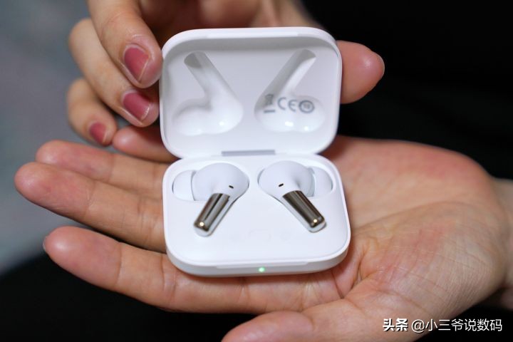 「OnePlus Buds Pro开箱测评」静下来，好好听，初见即钟情-5